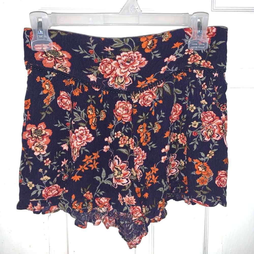❌SOLD❌American Eagle Shorts **size small**